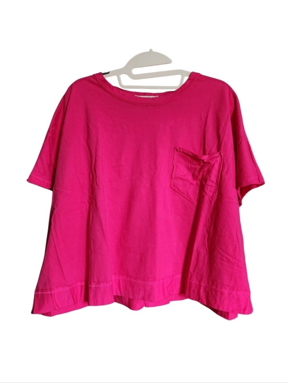 Zenana Outfitters Bright Pink Short Sleeve Pocket Tee
